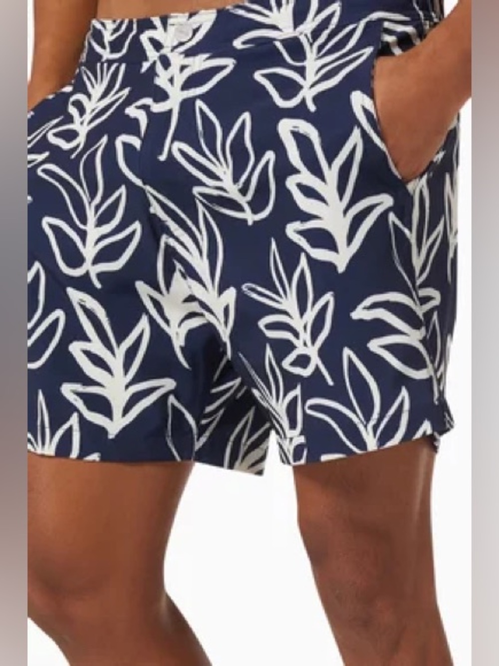 Onia Calder 6” Swim Trunks Chambray Leaf Print XXL